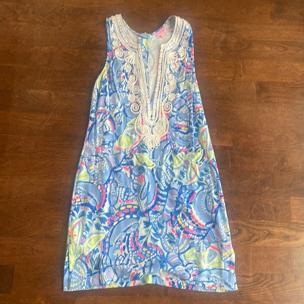 Lilly Pulitzer Dress size 6. LIKE NEW.